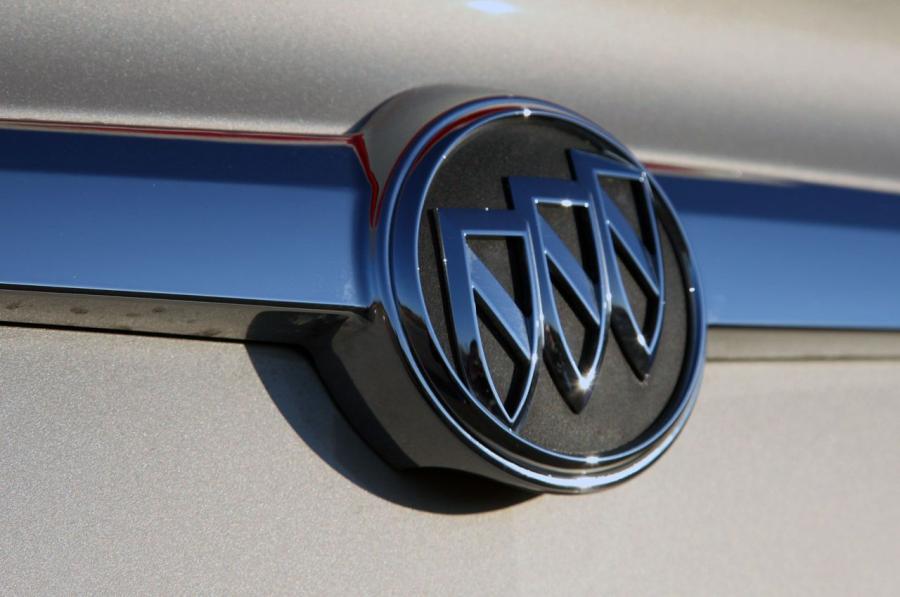  Buick Regal eAssist 2012 года  (фото 33 из 48)